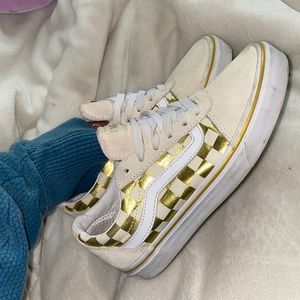 US Women’s Size 5 Vans